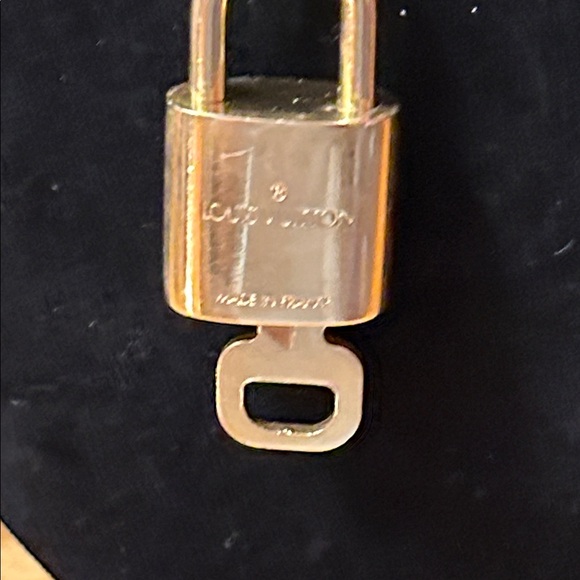 Louis Vuitton #306 Gold-tone LV Padlock Pendant Necklace on 20” Paperclip Chain - Picture 4 of 9